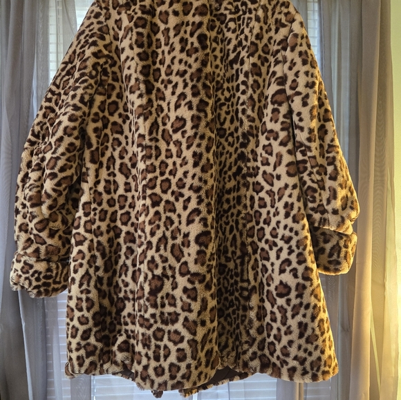 Women's Leopard Butter Soft Coat - Picture 5 of 16